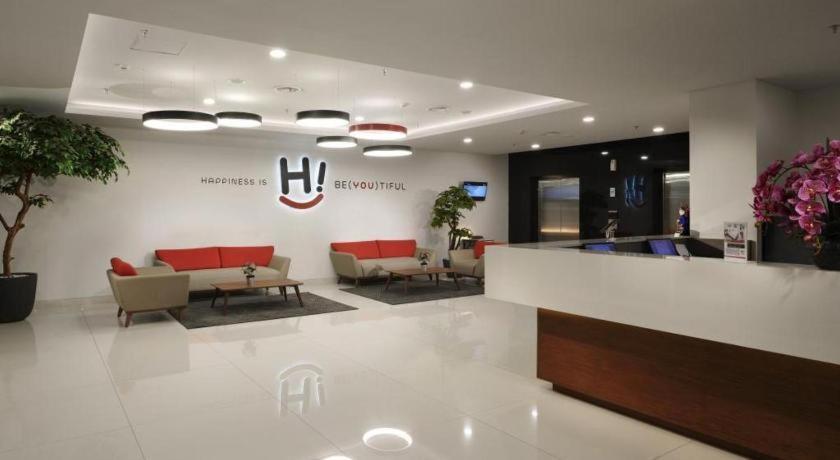Hi Hotel Senen Jakarta Buitenkant foto